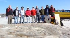 Medewerkers van De Watergroep en lokale vertegenwoordigers